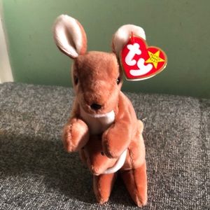 Ty beanie baby kangaroo “Pouch”